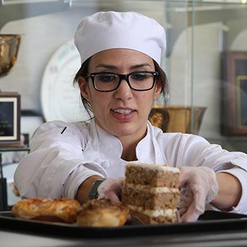 The 赌钱app可以微信提现 Pastry  Shop offers student-created cookies, breads, pies and more each week class is in session during the fall and spring terms.